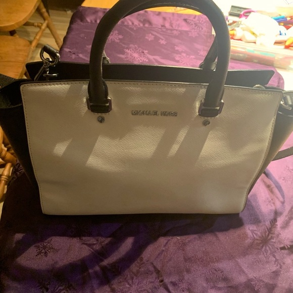 Michaelkors Safiano - Picture 2 of 5